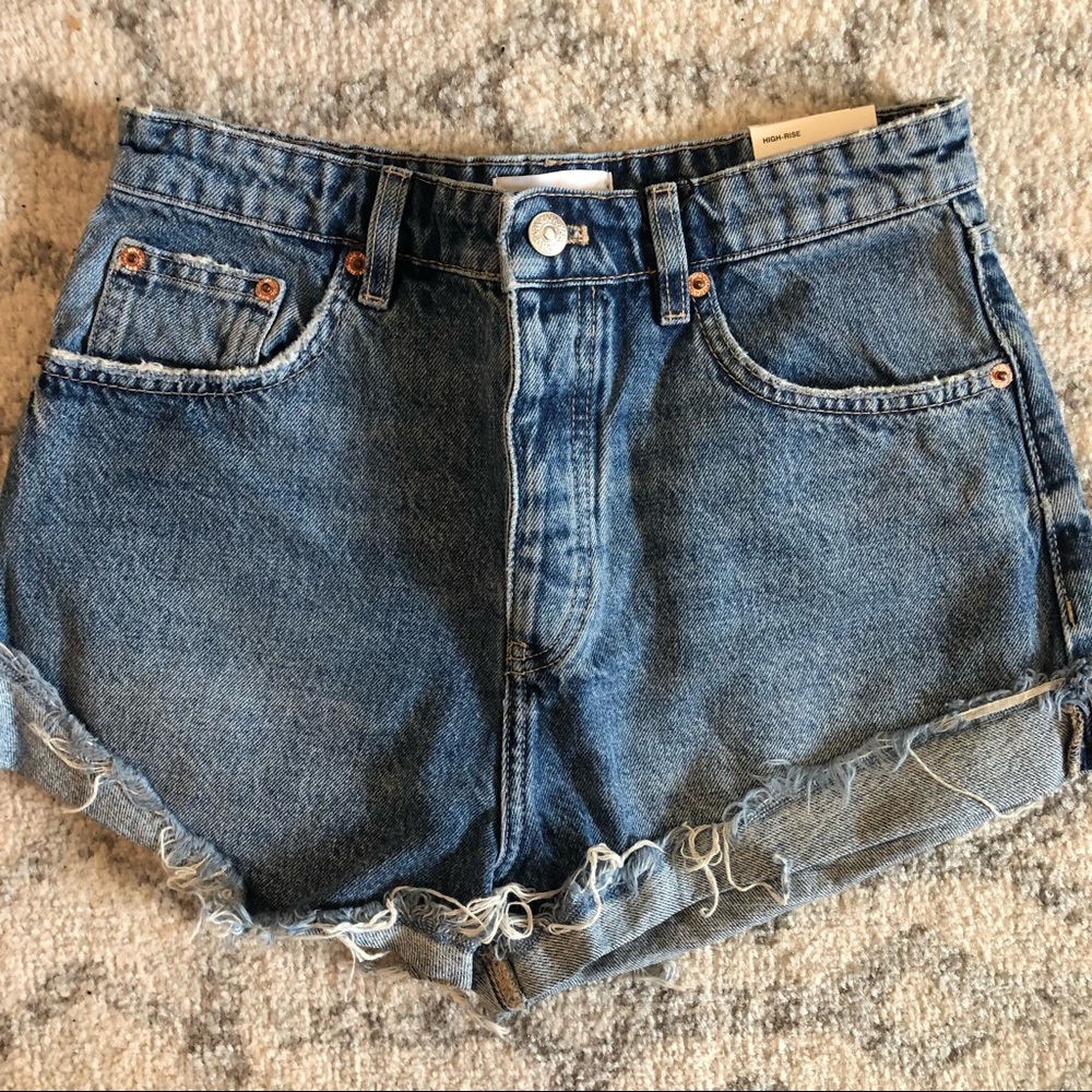 NWT Never Worn Zara High Rise Light Wash Cutoff Denim Shorts
